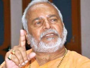 Swami Chinmayanand pics