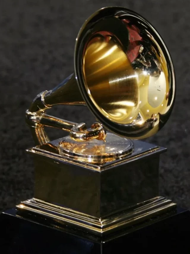 cropped-grammy-2022.webp