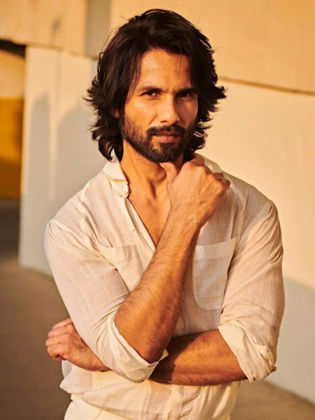 cropped-Shahid-Kapoor-Hairstyles-Shahid-Kapoor-Experimental-Haircuts-9.jpg