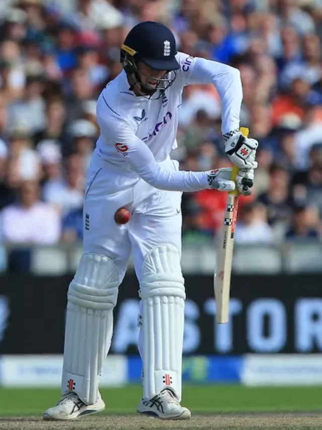 England hit record-breaking 500 on first day in Rawalpindi